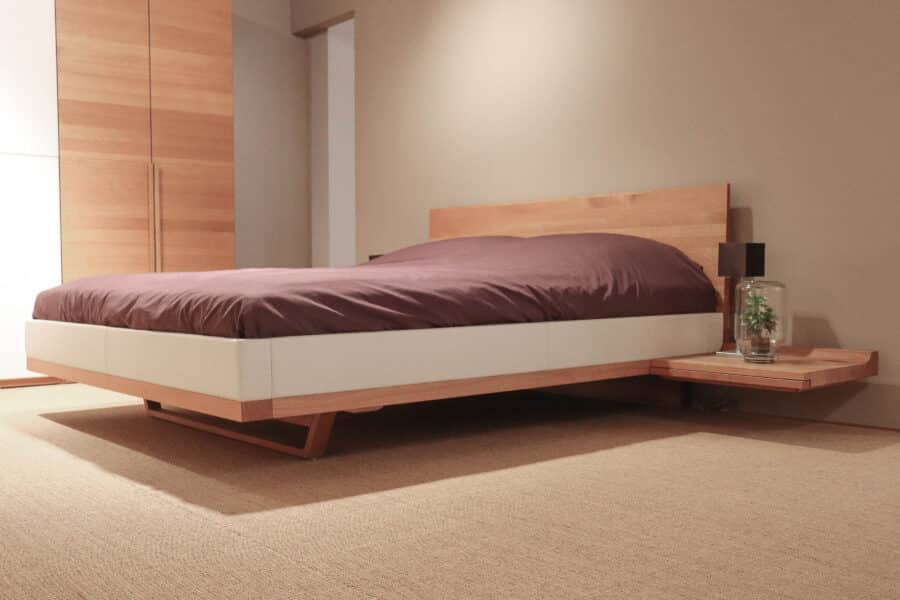 Riletto bed + hangtafels, eik natuur geolied