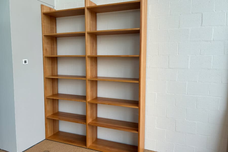 Beuken boekenrek HKC